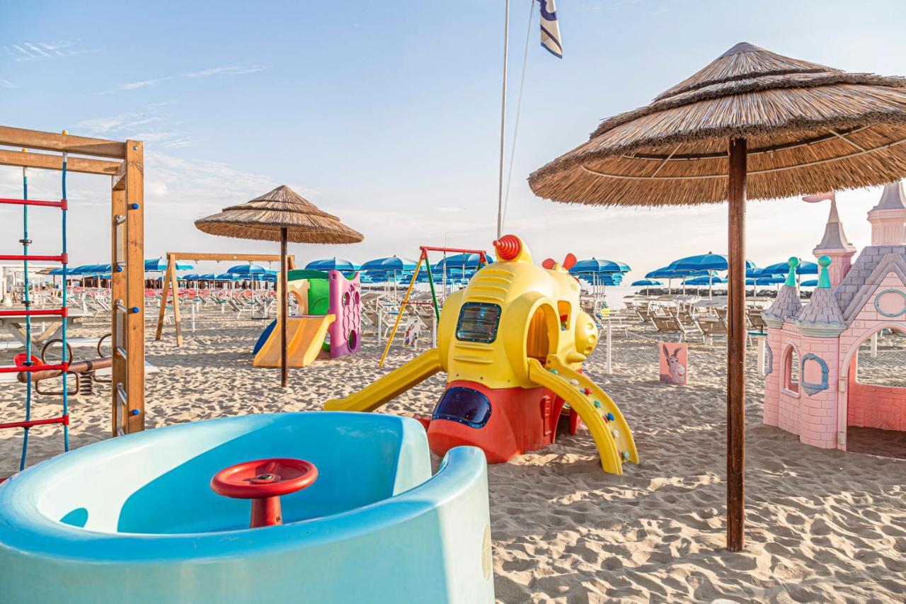Evo Boutique Hotel & Spa Bellaria-Igea Marina Ngoại thất bức ảnh