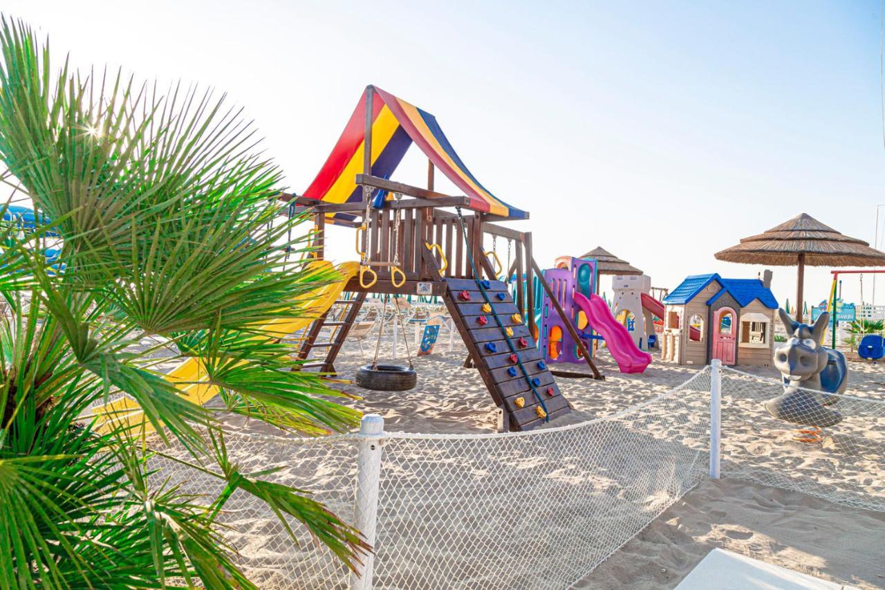 Evo Boutique Hotel & Spa Bellaria-Igea Marina Ngoại thất bức ảnh