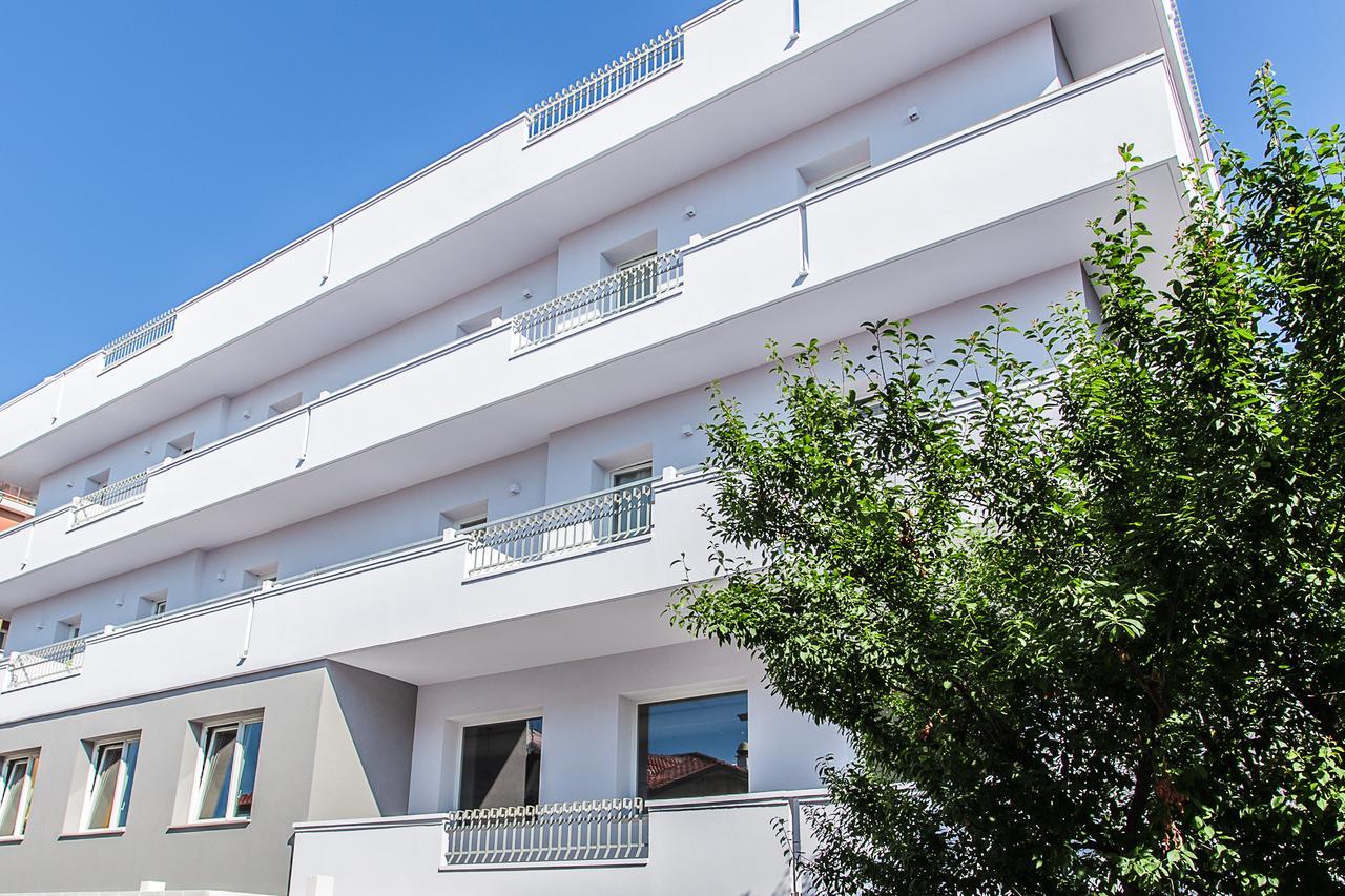 Evo Boutique Hotel & Spa Bellaria-Igea Marina Ngoại thất bức ảnh