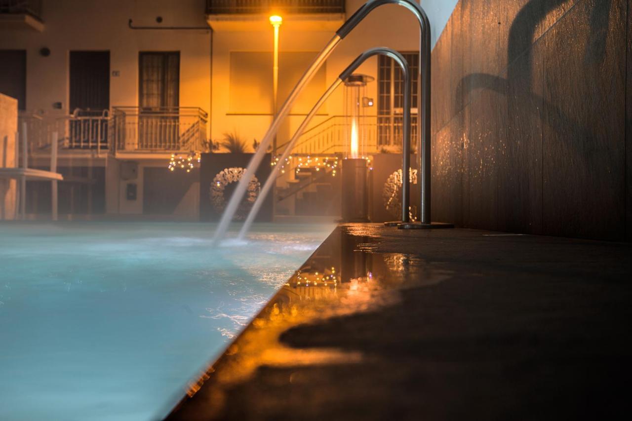 Evo Boutique Hotel & Spa Bellaria-Igea Marina Ngoại thất bức ảnh